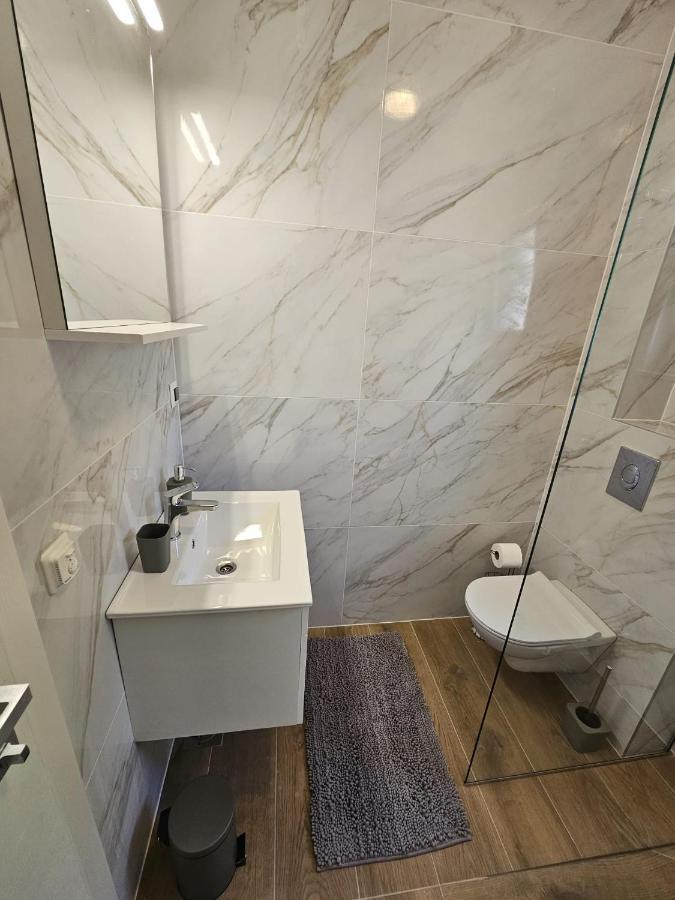 Harmony Suites Bol Kültér fotó