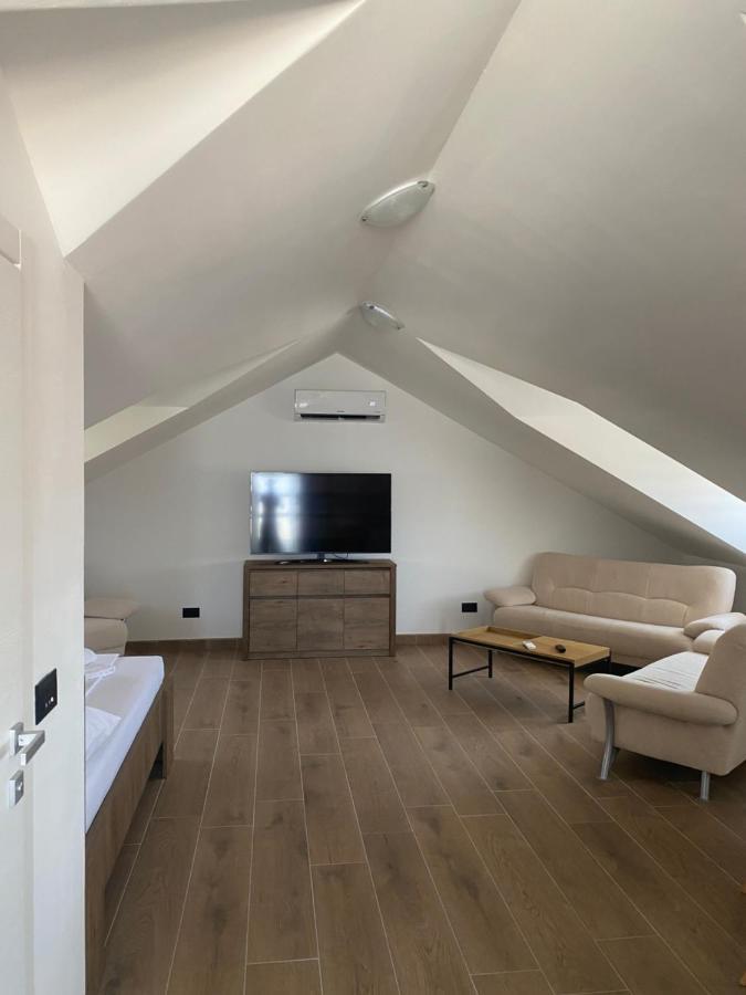 Harmony Suites Bol Kültér fotó