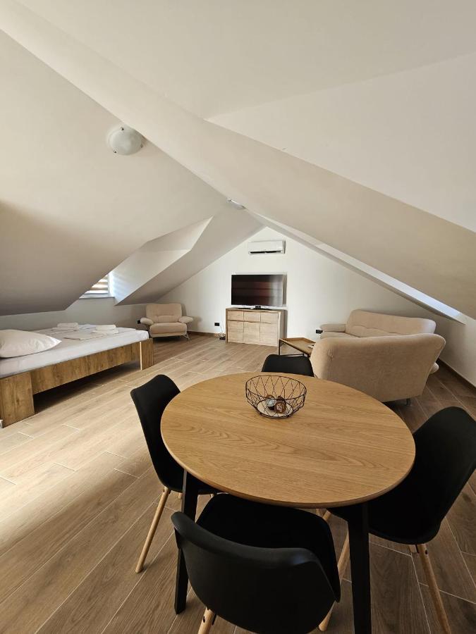 Harmony Suites Bol Kültér fotó
