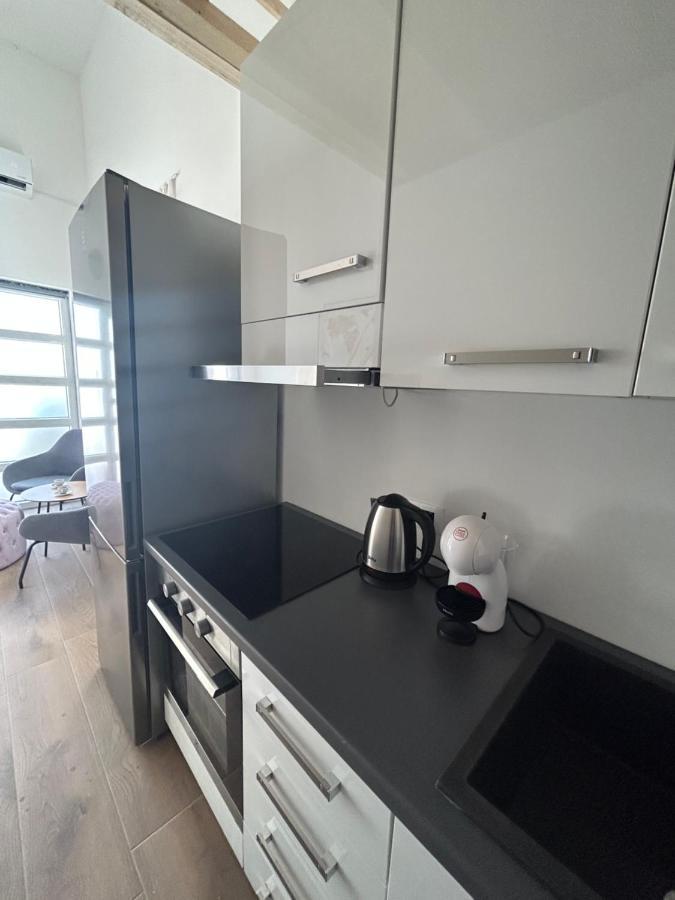 Harmony Suites Bol Kültér fotó