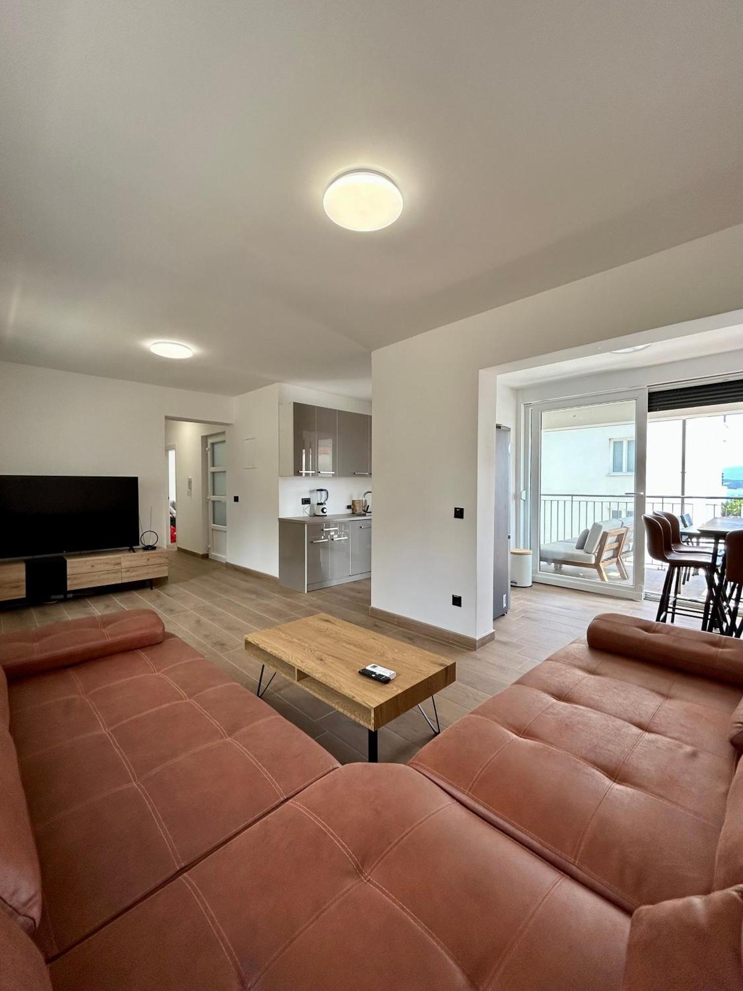 Harmony Suites Bol Kültér fotó