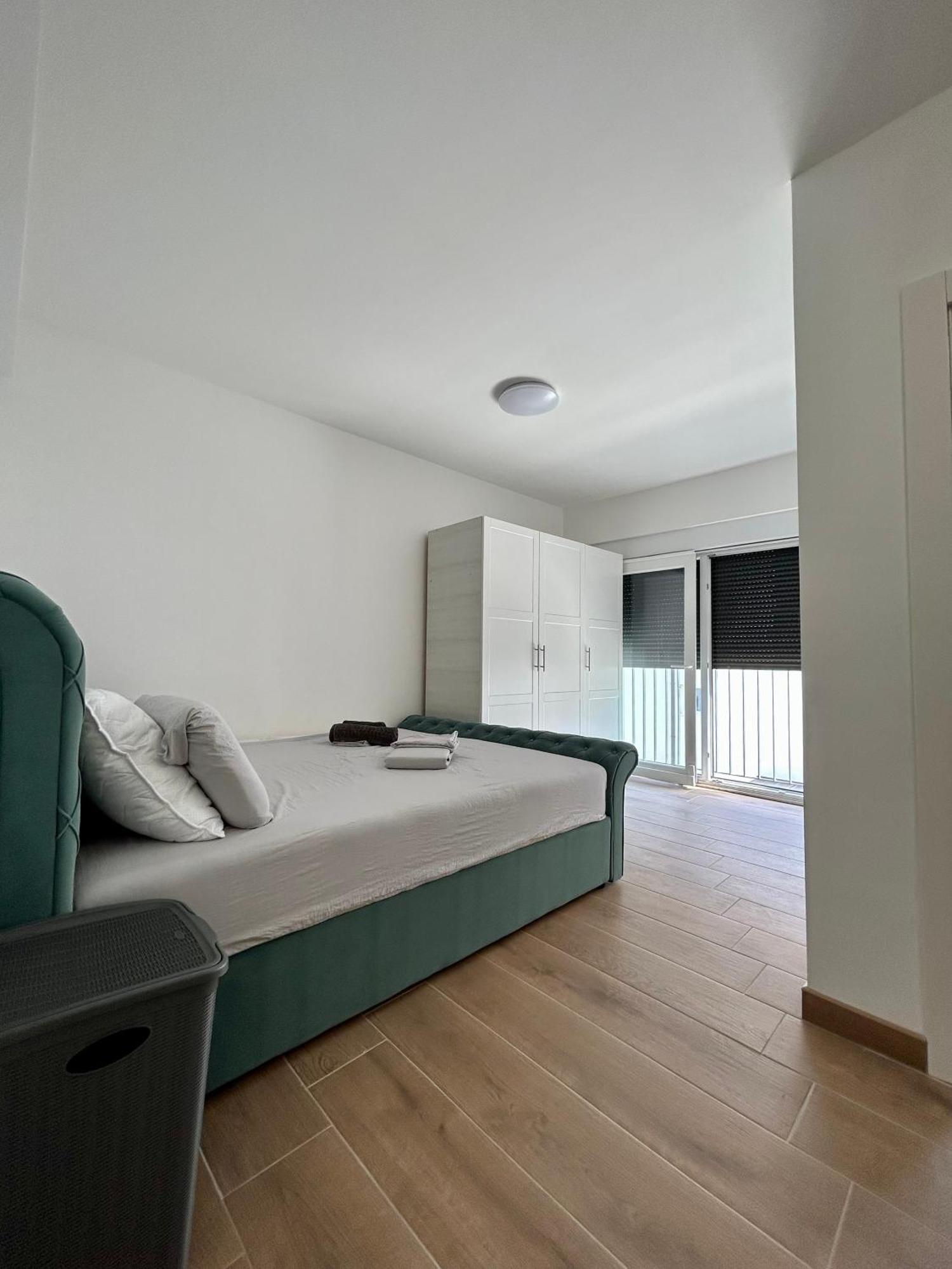 Harmony Suites Bol Kültér fotó