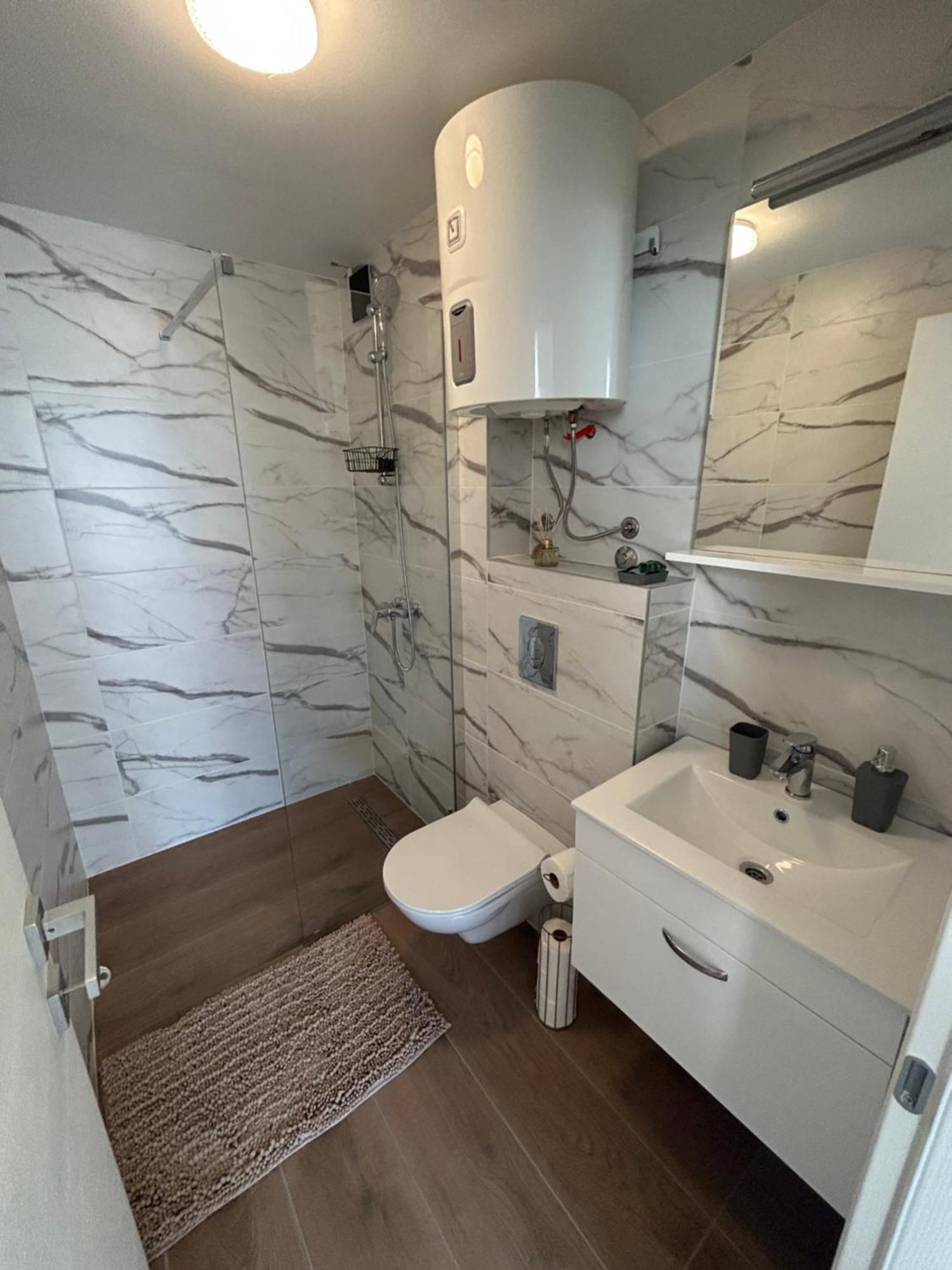 Harmony Suites Bol Kültér fotó