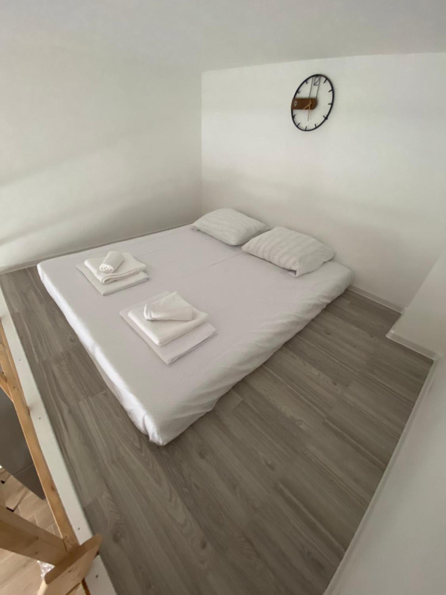 Harmony Suites Bol Kültér fotó